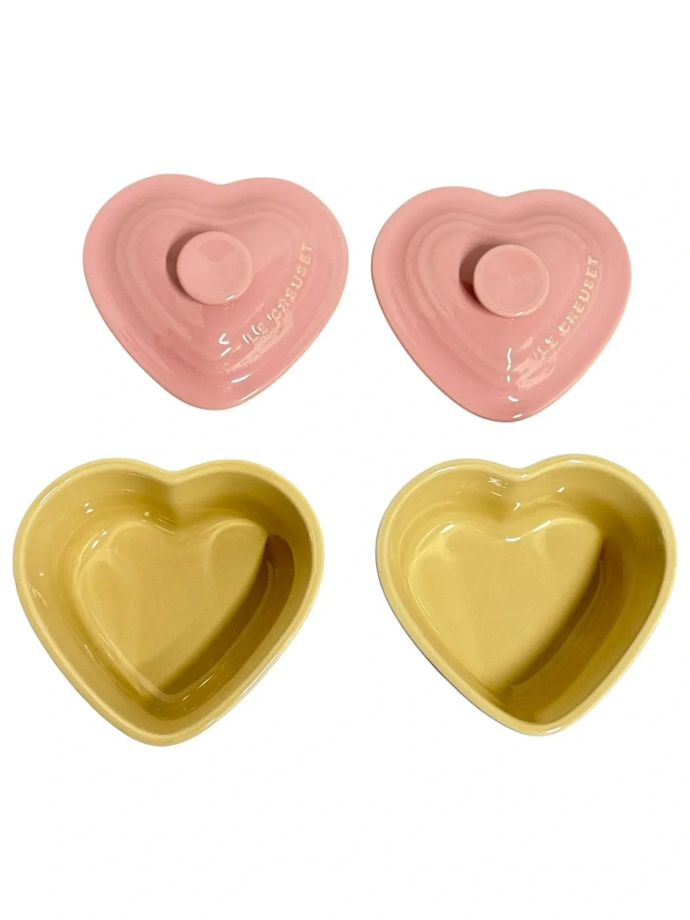 Le Creuset Pink Heart Stoneware Ramekins with Lids - Set of 2